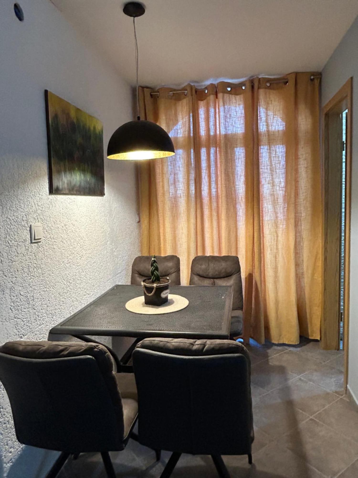 Apartments Tommi Драмал Екстериор снимка