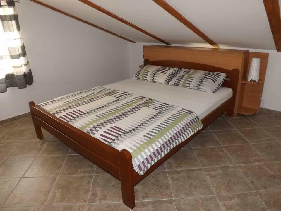 Apartments Tommi Драмал Екстериор снимка