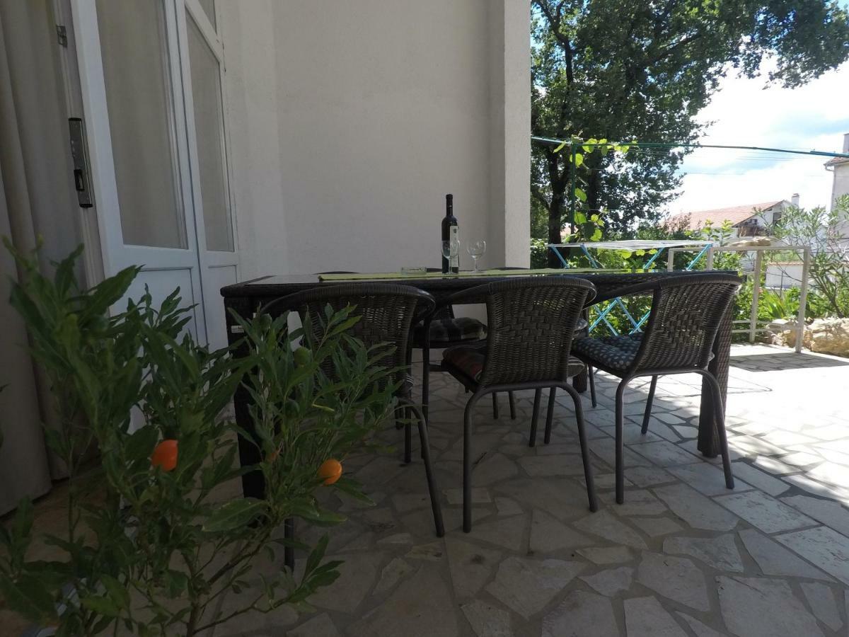 Apartments Tommi Драмал Екстериор снимка