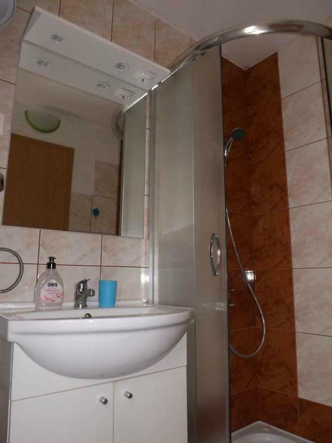 Apartments Tommi Драмал Екстериор снимка